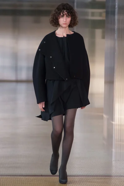 Look 4